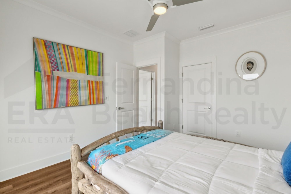 1088 S. Fletcher Ave 5 Bedroom Home