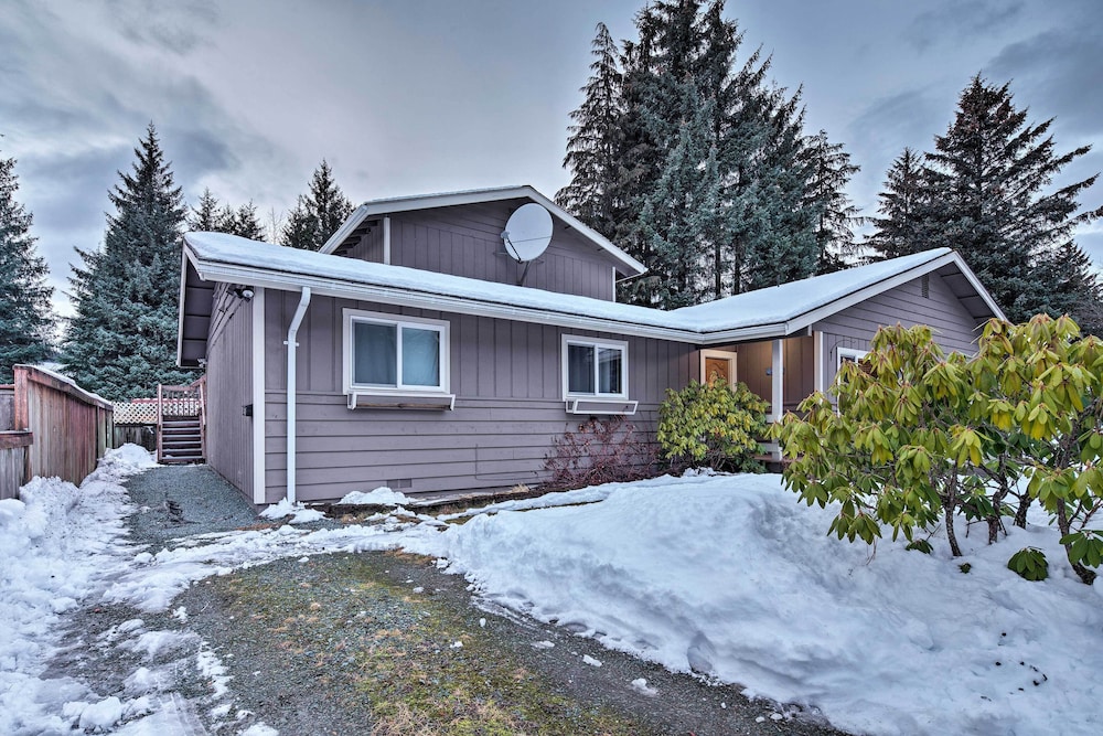 Juneau Vacations - Juneau Apartment - Minutes to Mendenhall Glacier - Property Image 7
