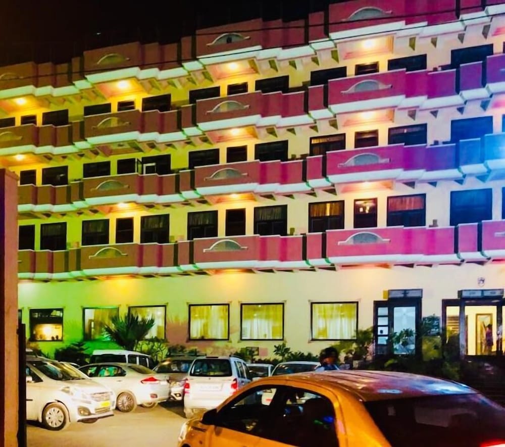 Hotel Glitz
