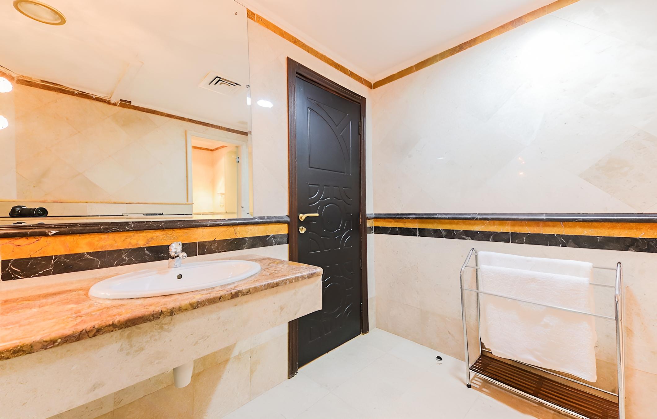 OYO 154 Bait AL Marmar Hotel
