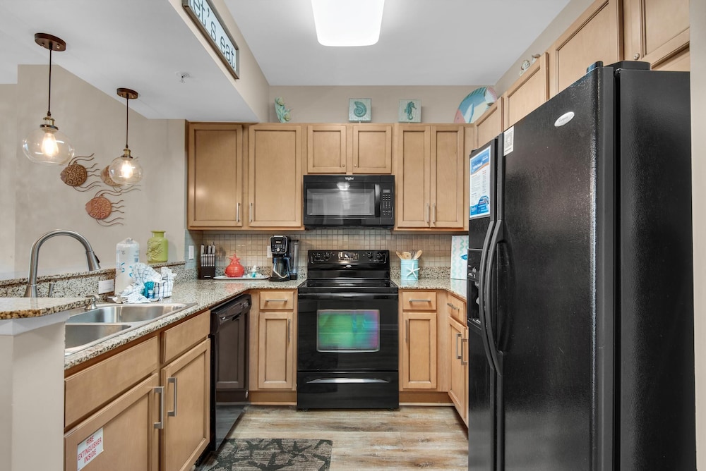 Palms Resort #1503 Jr. 2BR