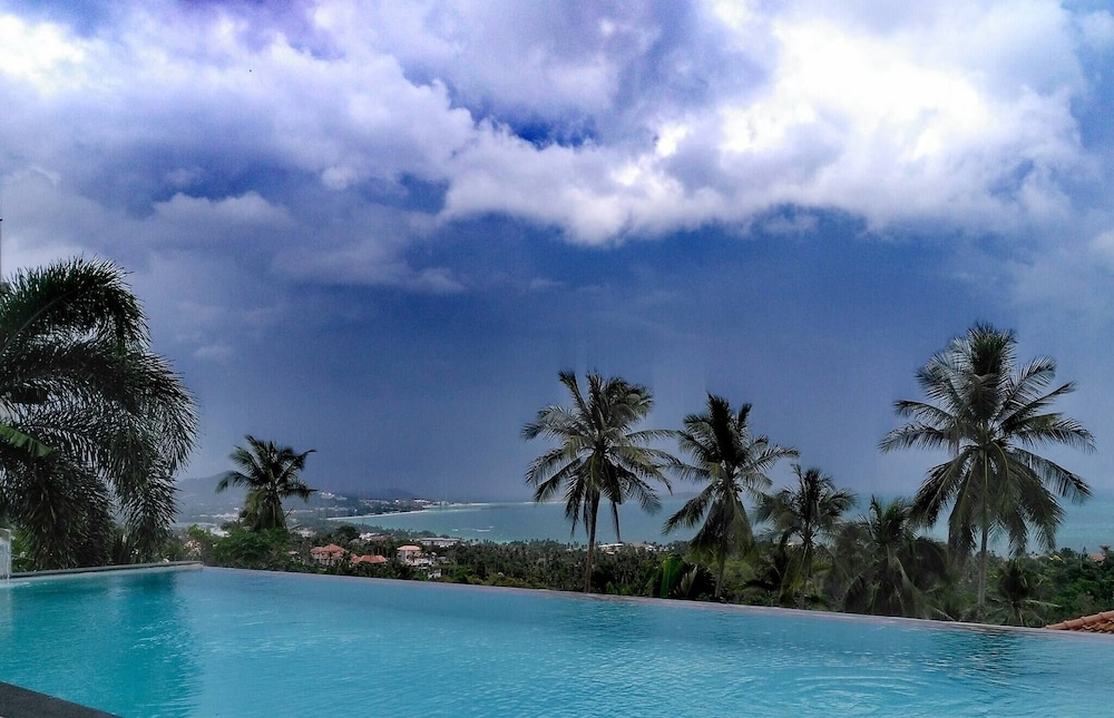 Serene Bay View Villa in Ko Samui - Your Tropical Paradise