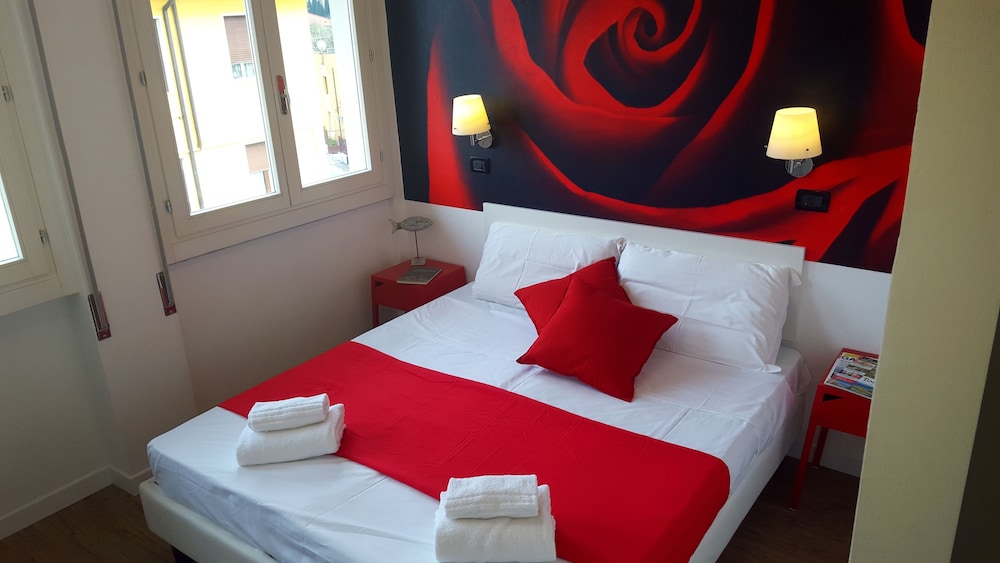 Lake Garda Hostel