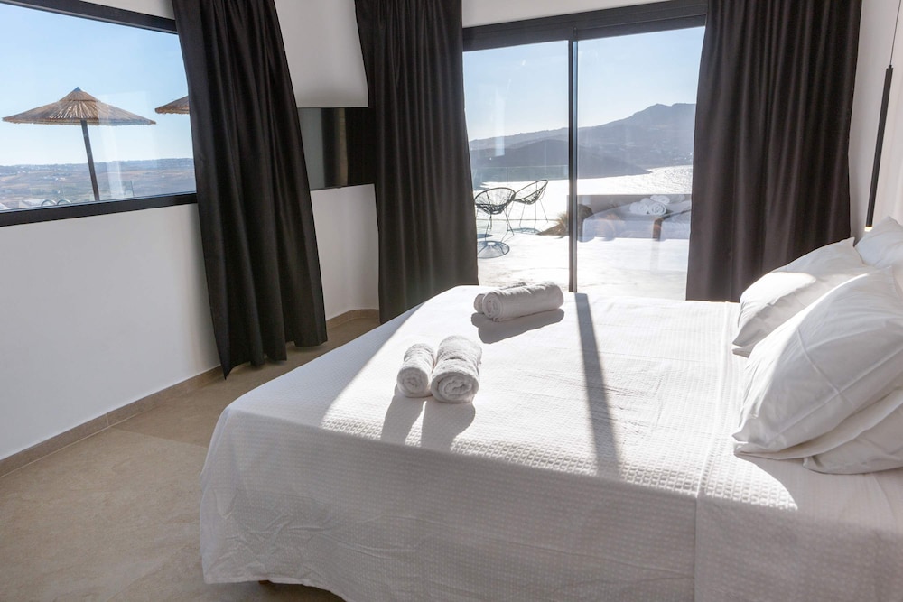 Amaze Mykonos Luxury Seaview Retreat