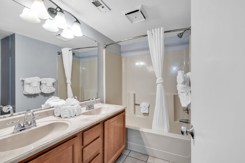 Oceanfront Condo at Meridian Plaza