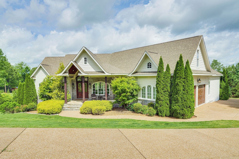 2-story Dock & Deck at Huge Family Home in Doyle!