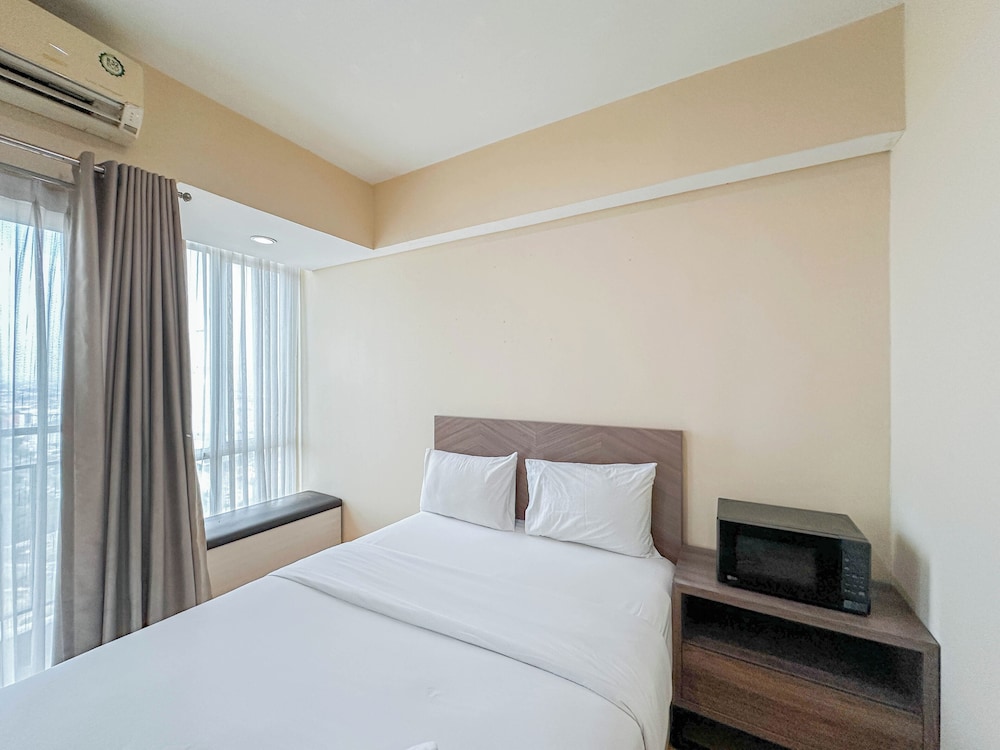 Best Price And Relaxing Studio (No Kitchen) At Tamansari Papilio Apartment