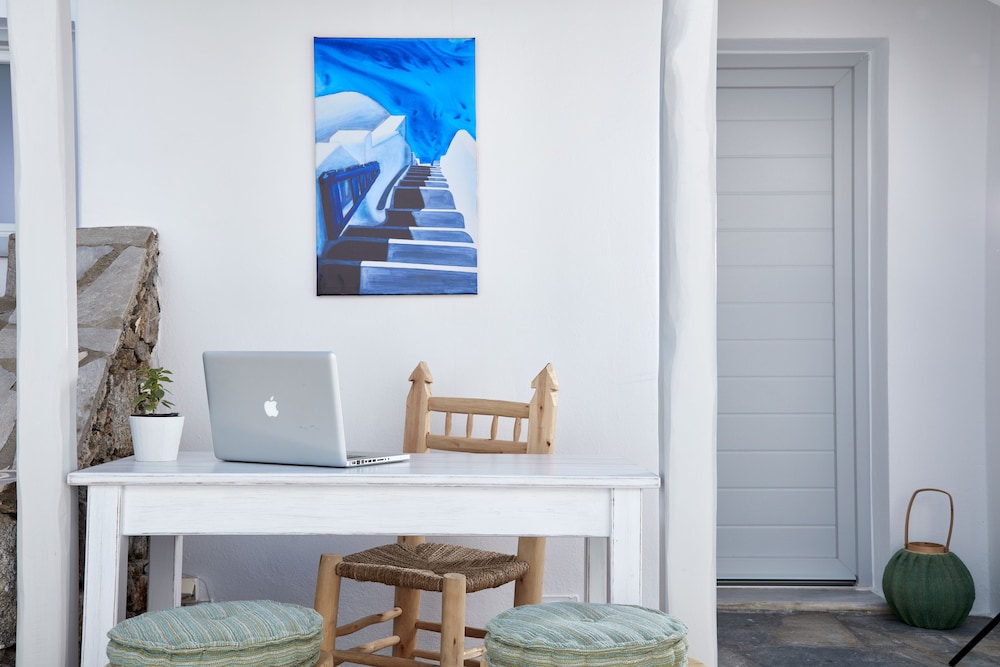 Mykonos Town Suites