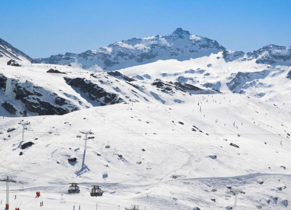 Chalet in Val Thorens Near Ski Slopes