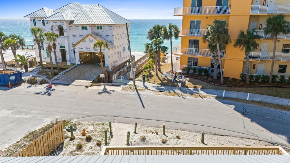 Beach House - Spyglass by PHG