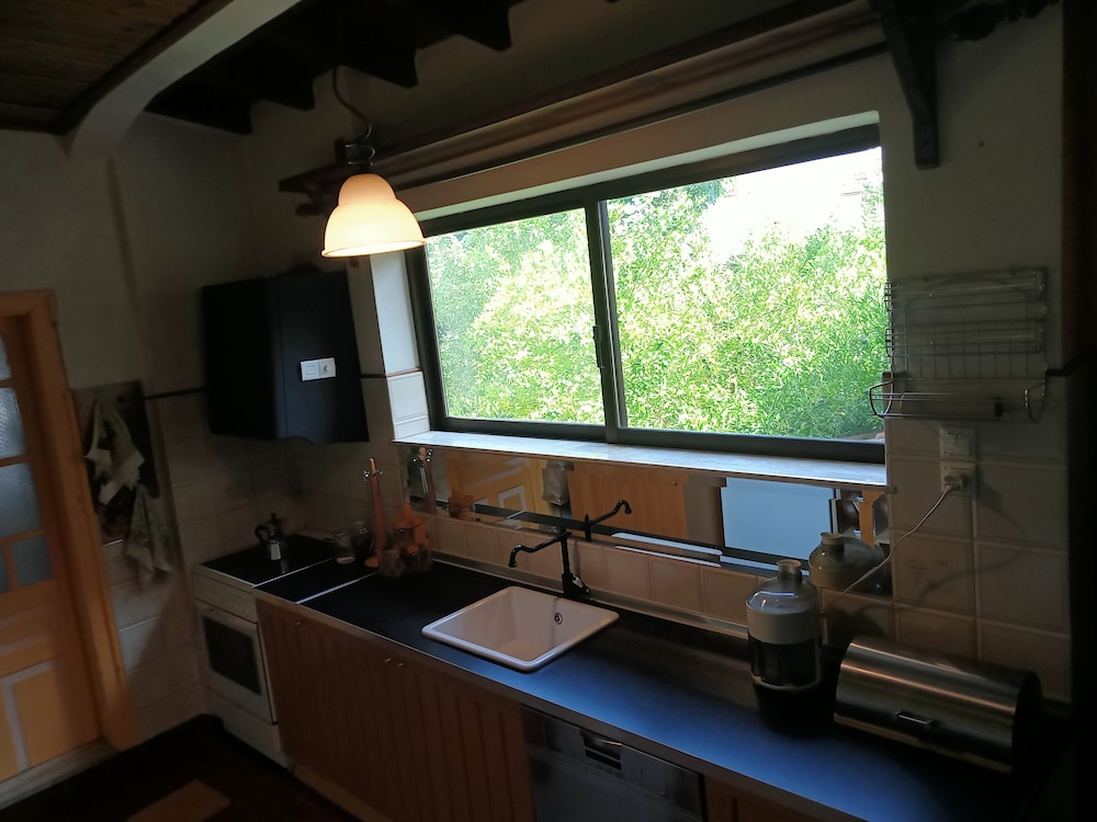 Cosy Villa With Garden, Near the Beach in Greece photo 5