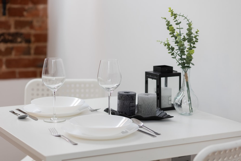 Beige Studio in City Center by Renters view 2