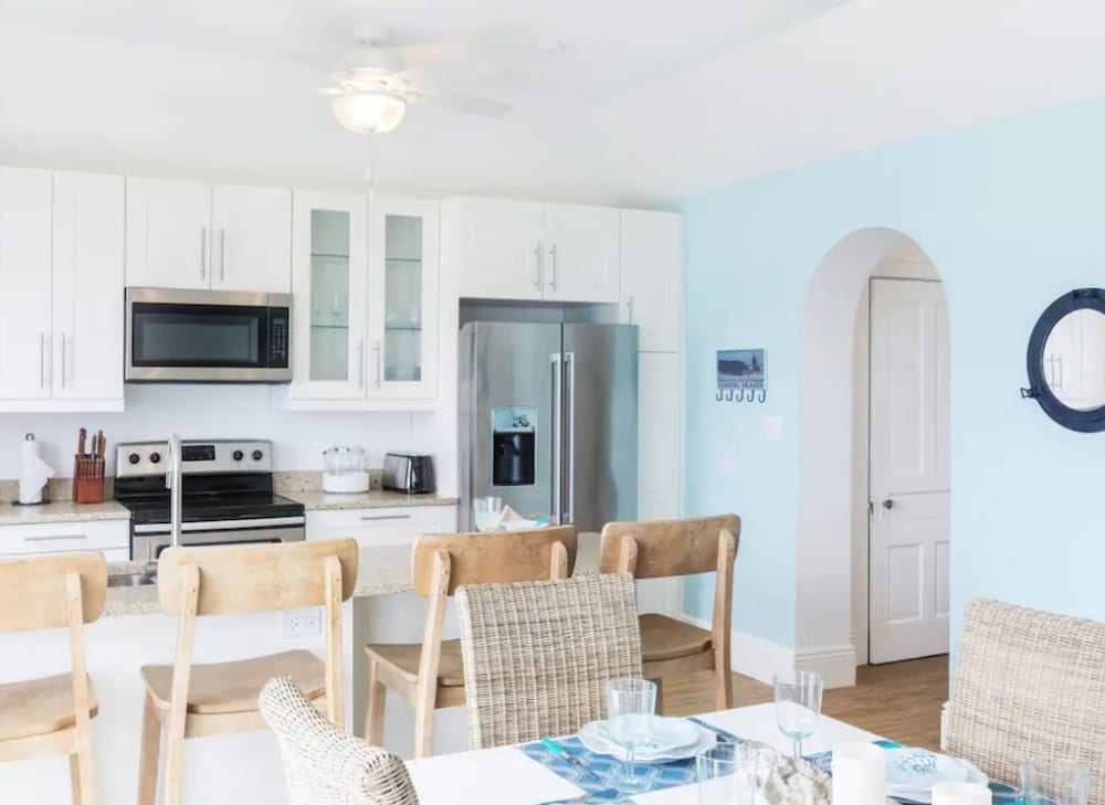 Modern Apartment St.Georges Bermuda, photo 15