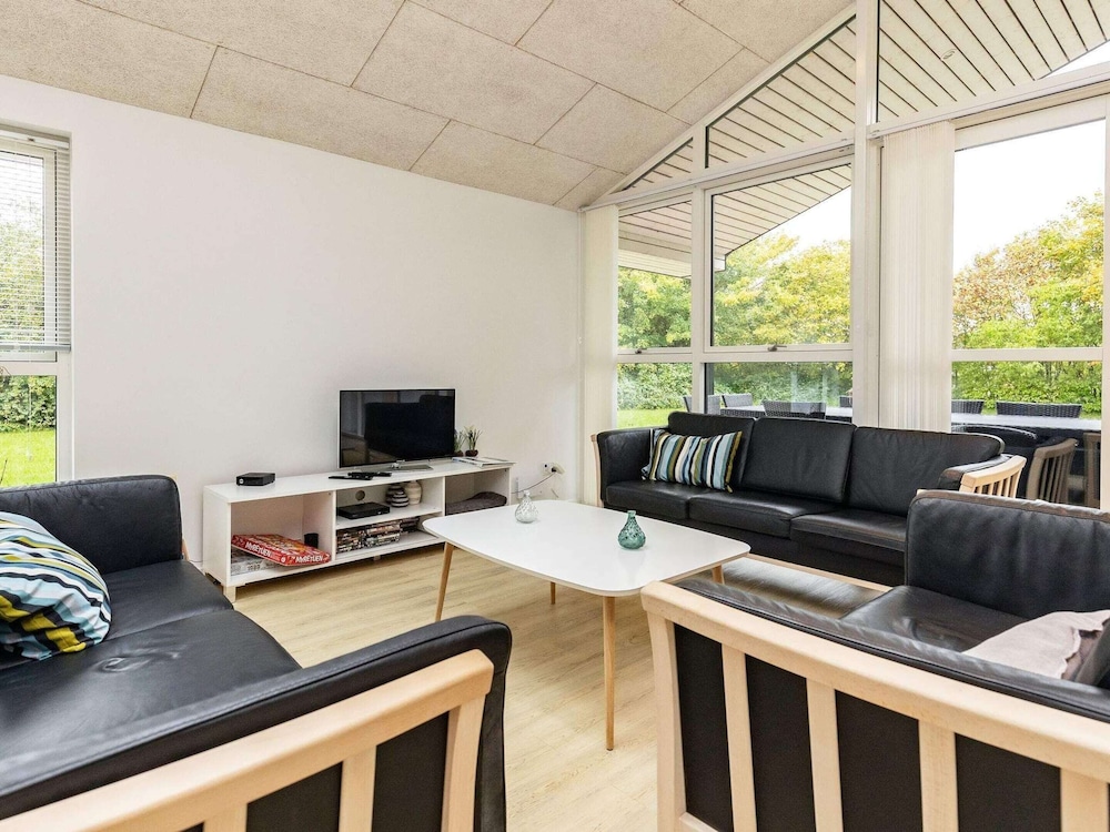 Luxury Spa Retreat by Beach - By Traum Ferienwohnungen view 4