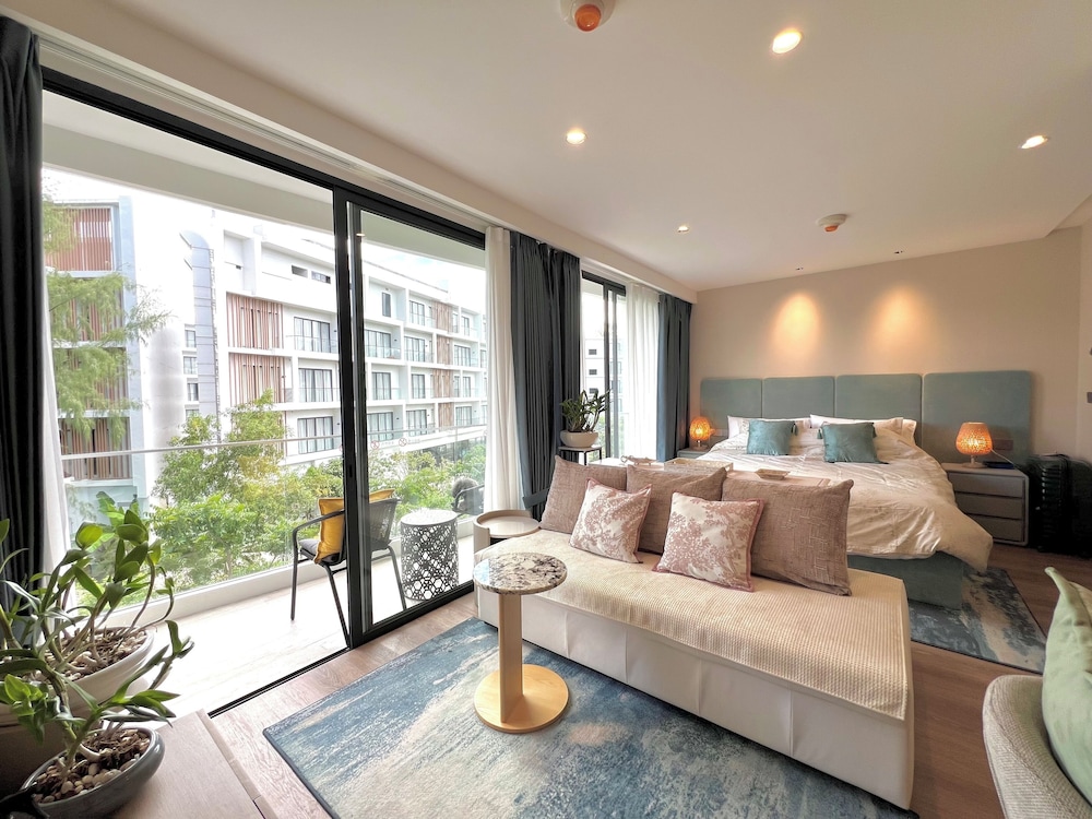 1BR 5Min Walk to BeachPool&Gym C243