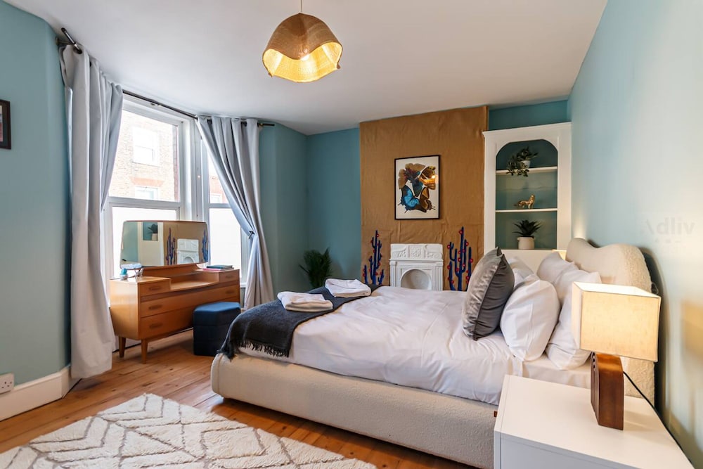 Cosy Margate Getaway Sleeps 5 By Adliv