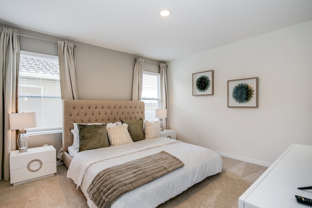 6bed 4Ba Villa Game Room Pool Spa - Image 4