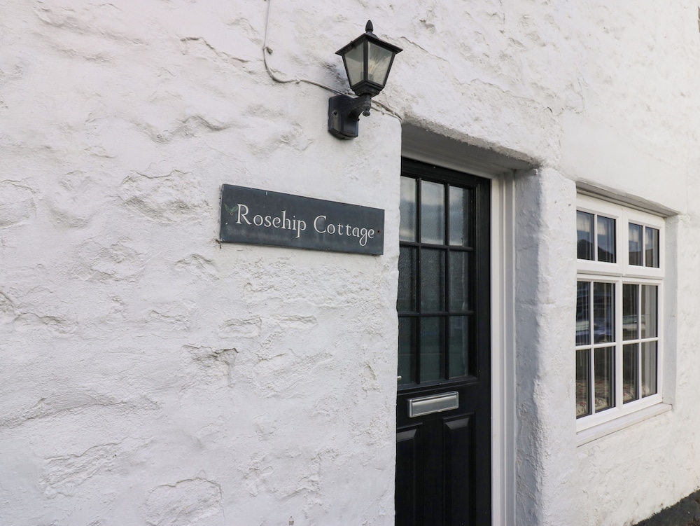 Rose Hip Cottage