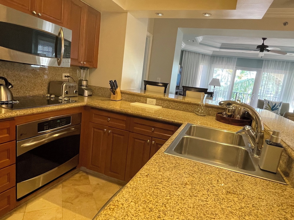 Great Bay Condominiums at The Ritz-Carlton Club, St. Thomas