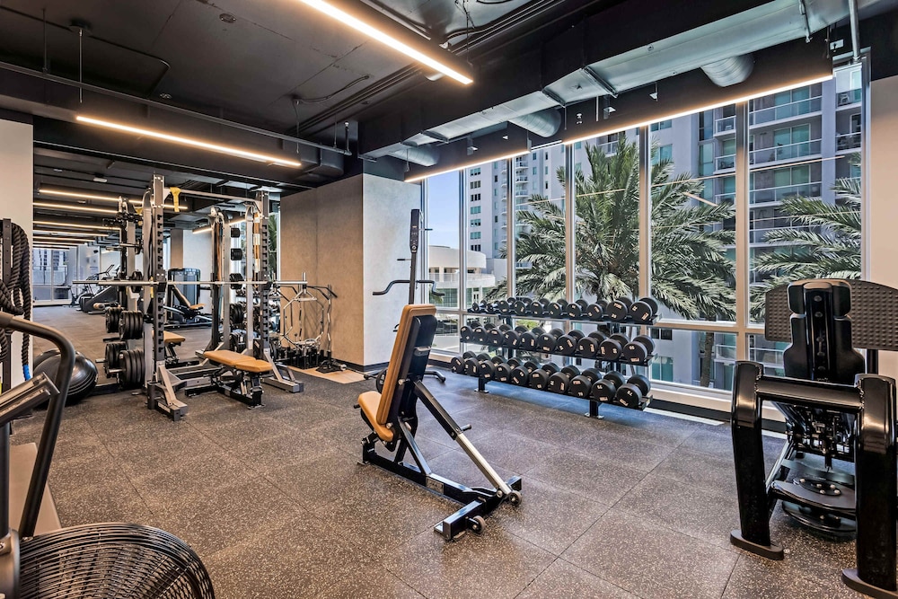 Where the Skyline Sleeps Rooftop Pool Gym