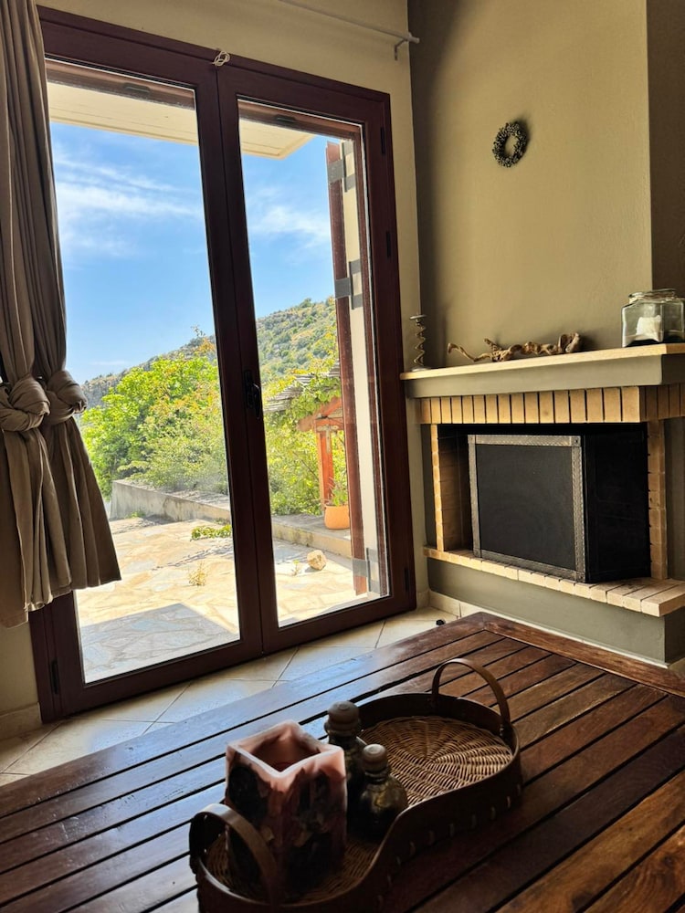 Villa Apanemia Tsakaioi