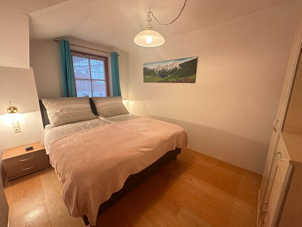 Bright Holiday Home in Huttschlag near Mountains Ski Slopes view 3