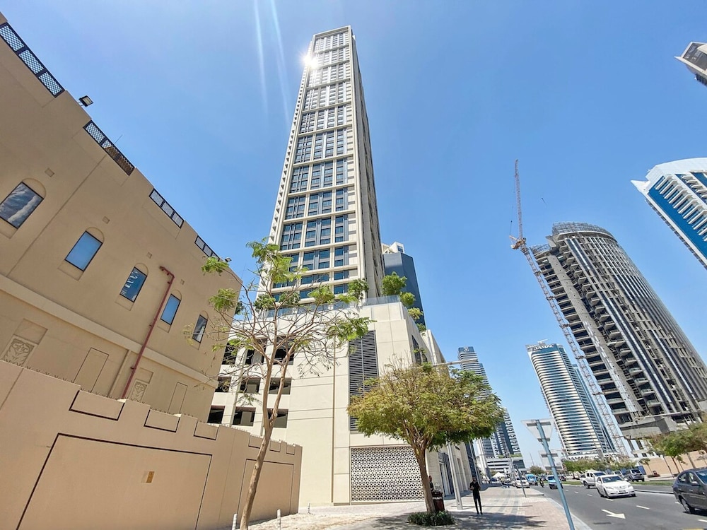 Silkhaus Premium Pad in Burj Royale Elegant