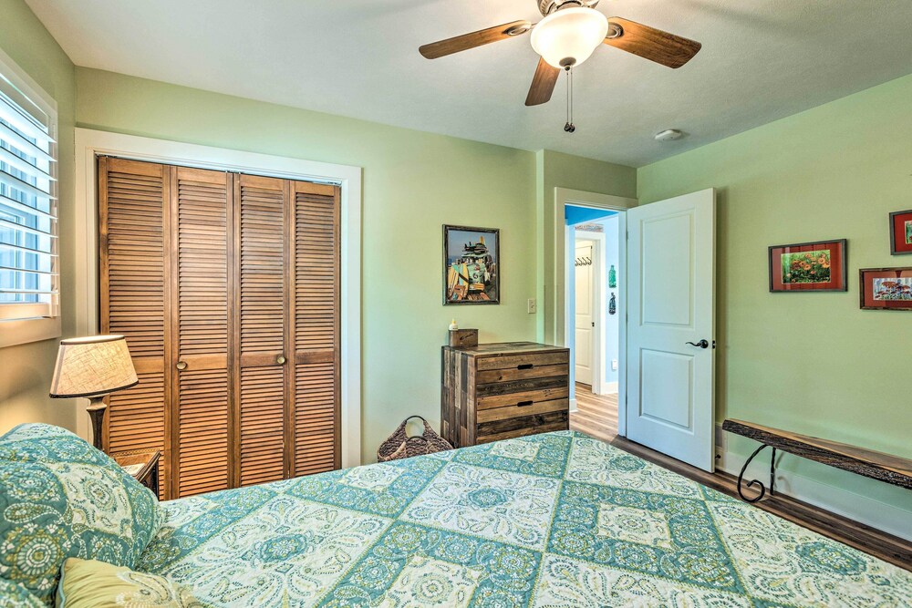 Breezy Silver Lake Getaway: Fishing Dock, Grill! view 3