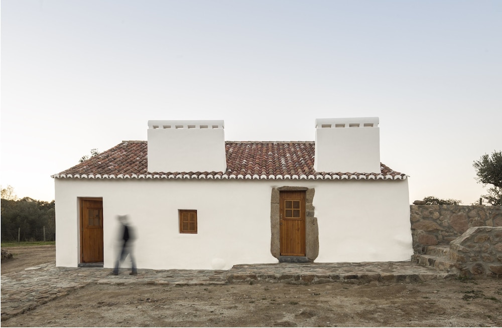 Casas Caiadas Boutique Home