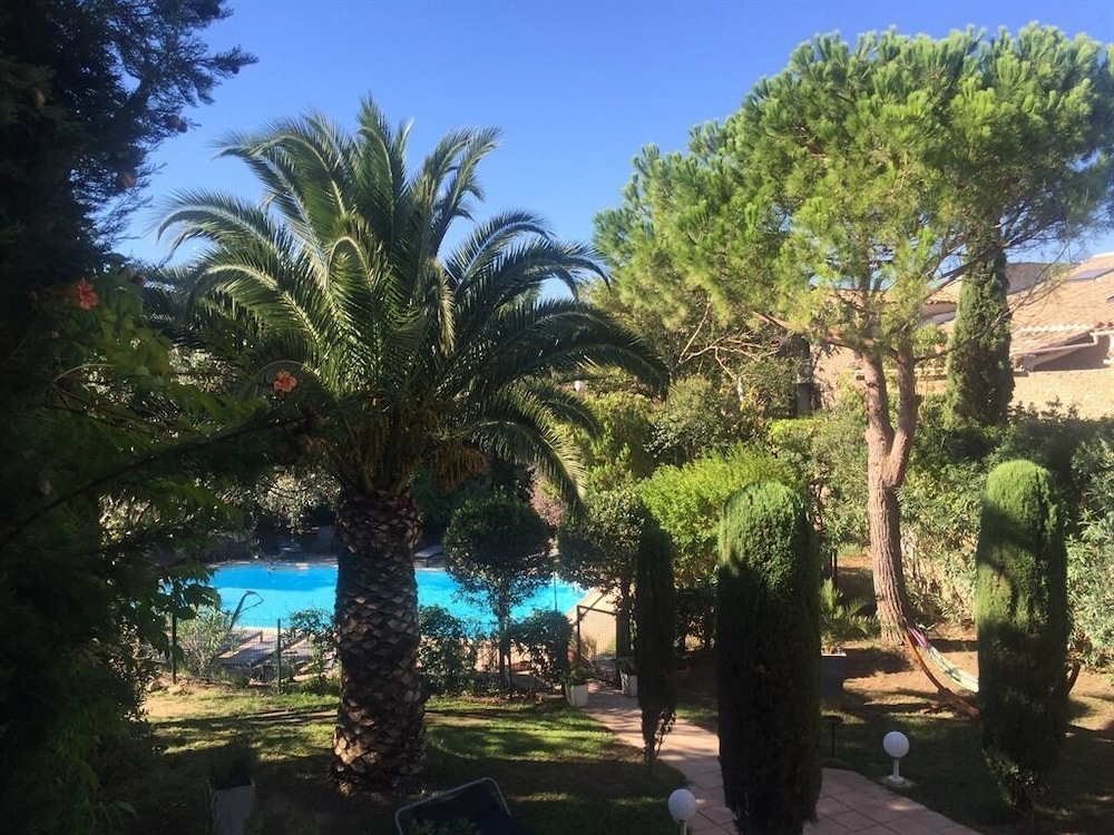 Le Jardin D'homps