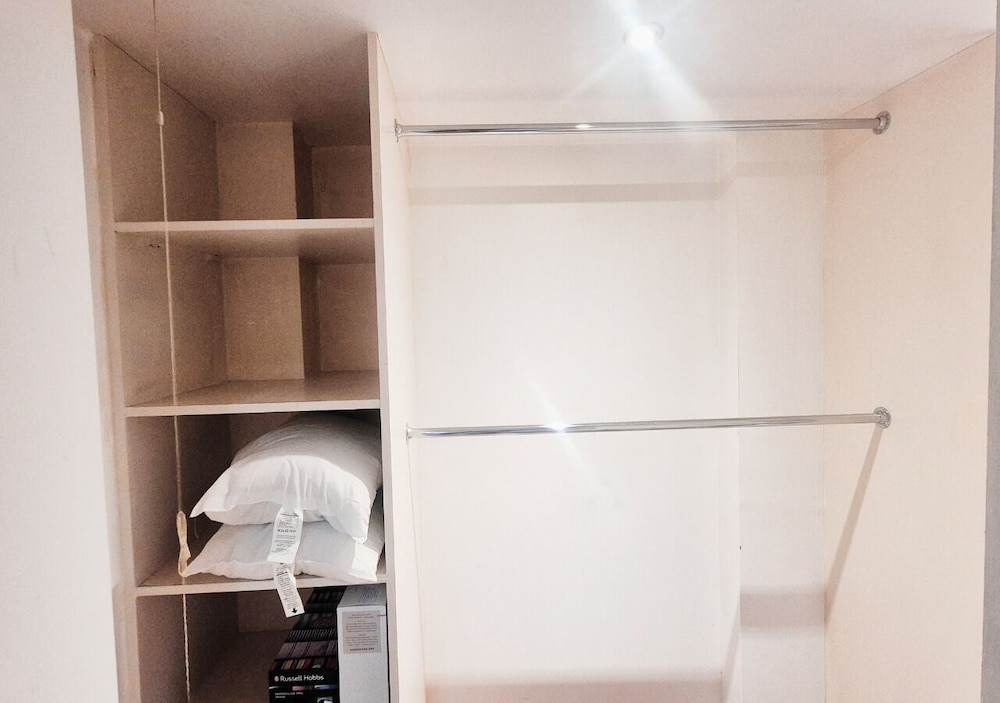 Luxurious & Spacious 2BR