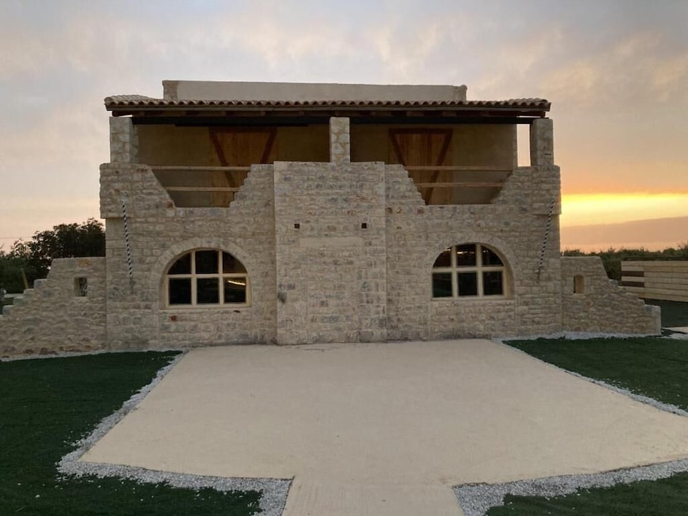 Ximitadi Estate