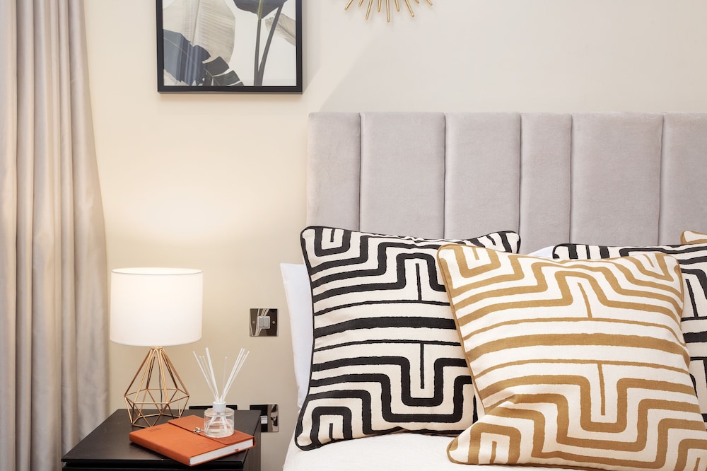 One Bed Serviced Apt near Holborn in Chancery Lane