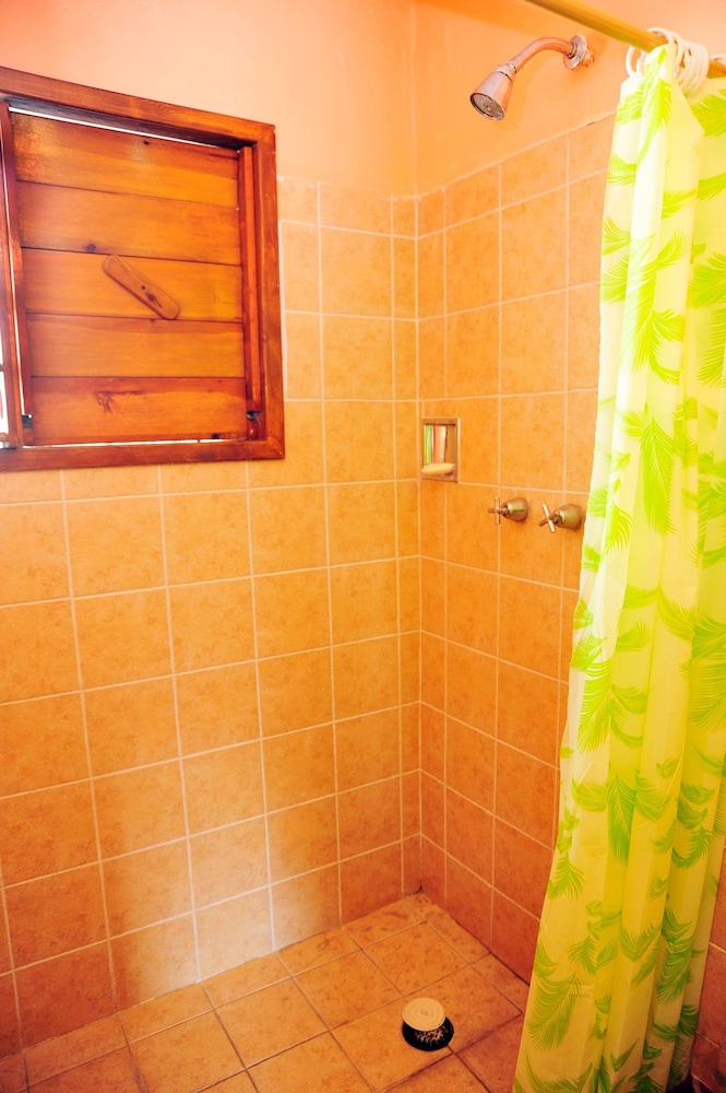 Room in B&B - Cancun Guest House 2