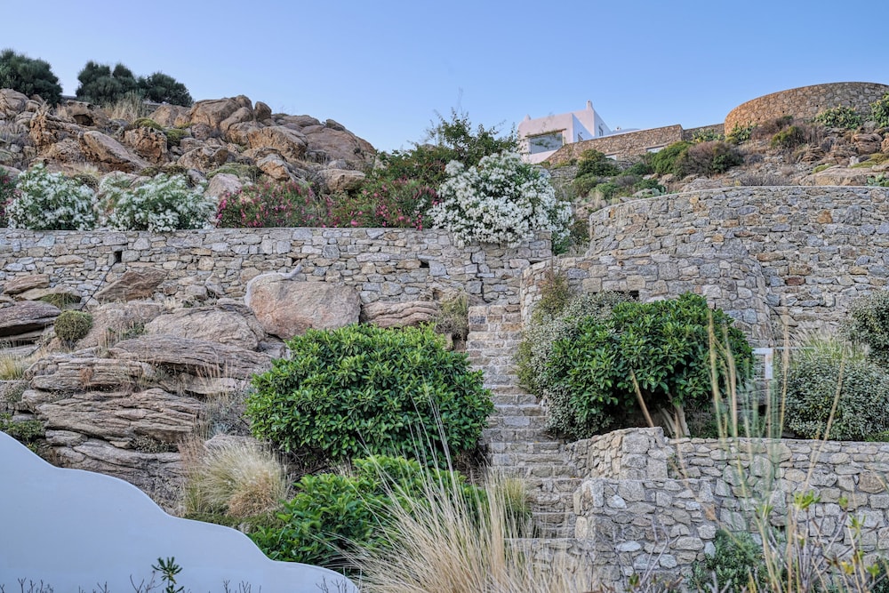 Aloft Suites Mykonos Island