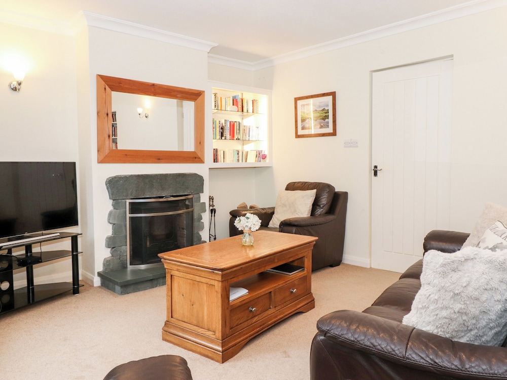 Holly Cottage