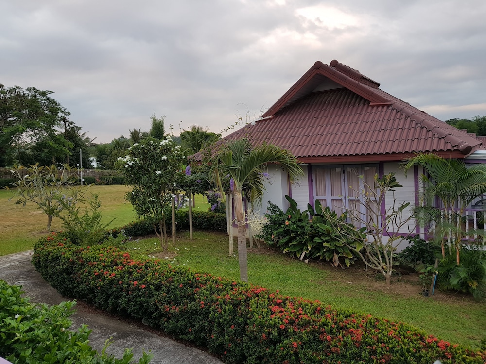 Mae Klang Banyen Hill