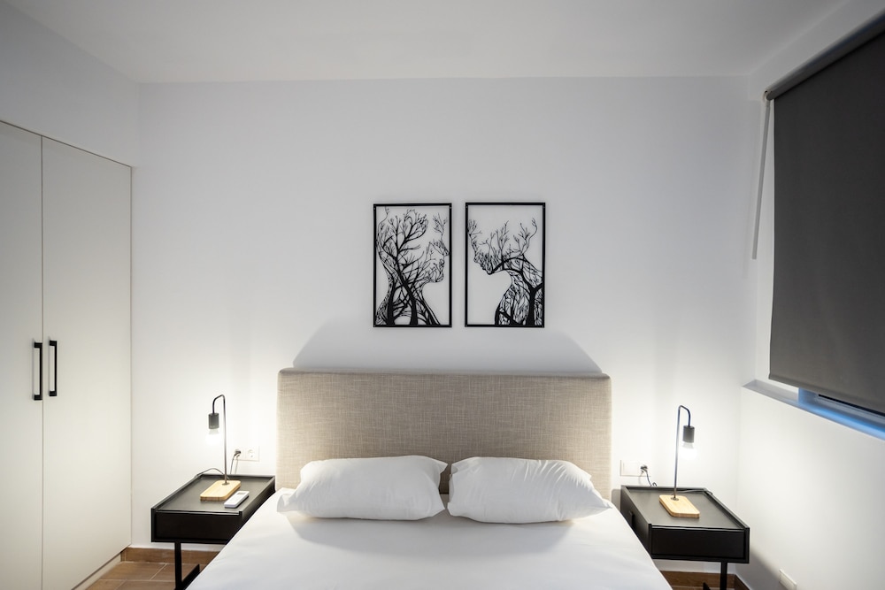 Exclusive 3-bedroom Haven in Kolonaki Center