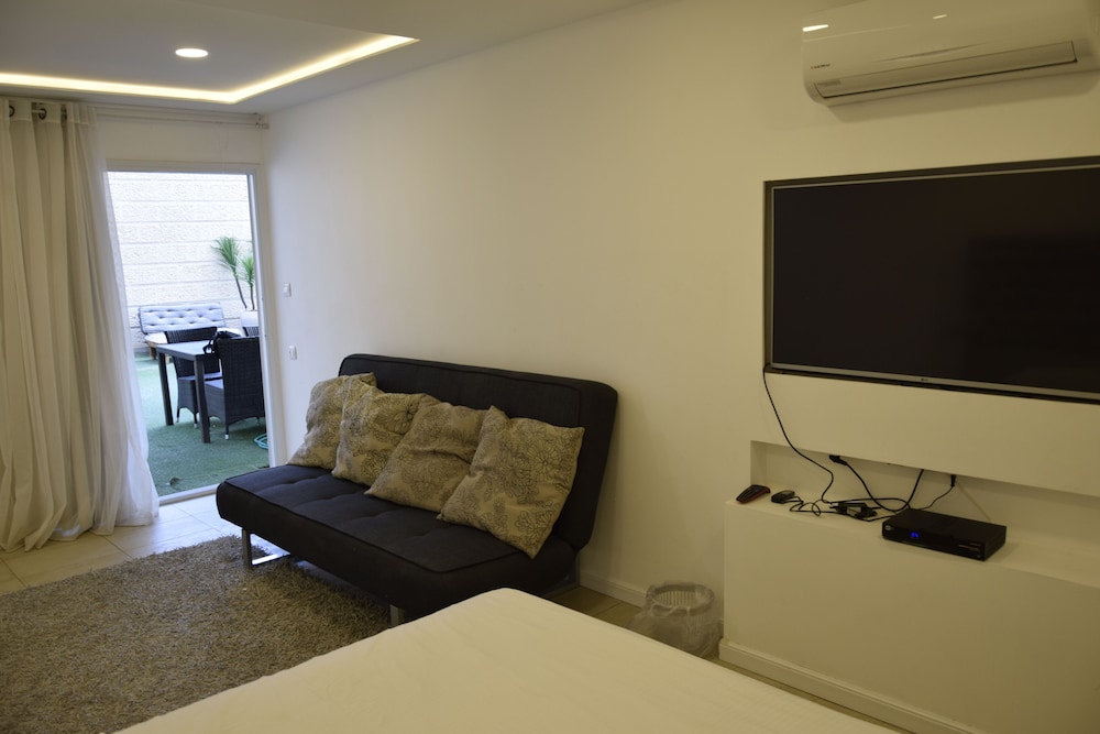 La Palmora Suites