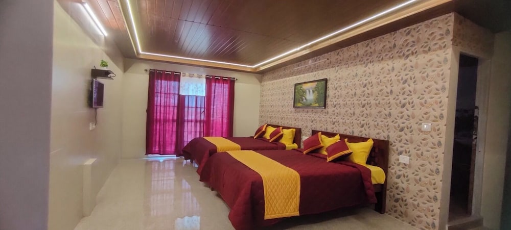 Mist Cottage & Home Stay