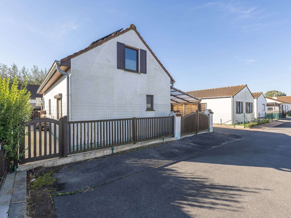 Charming Holiday Home Close to the sea