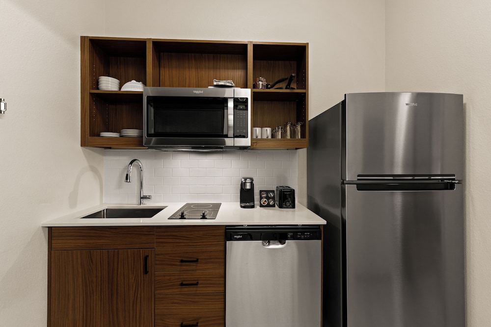 Everhome Suites Brownsville