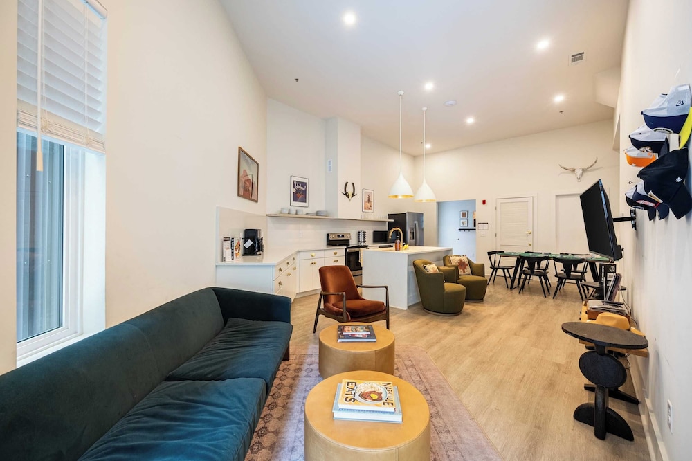 Sleeps 24 Rooftop, Game Room & Outdoor Spaces Just 10 Min to Broadway Outrider by Avantstay