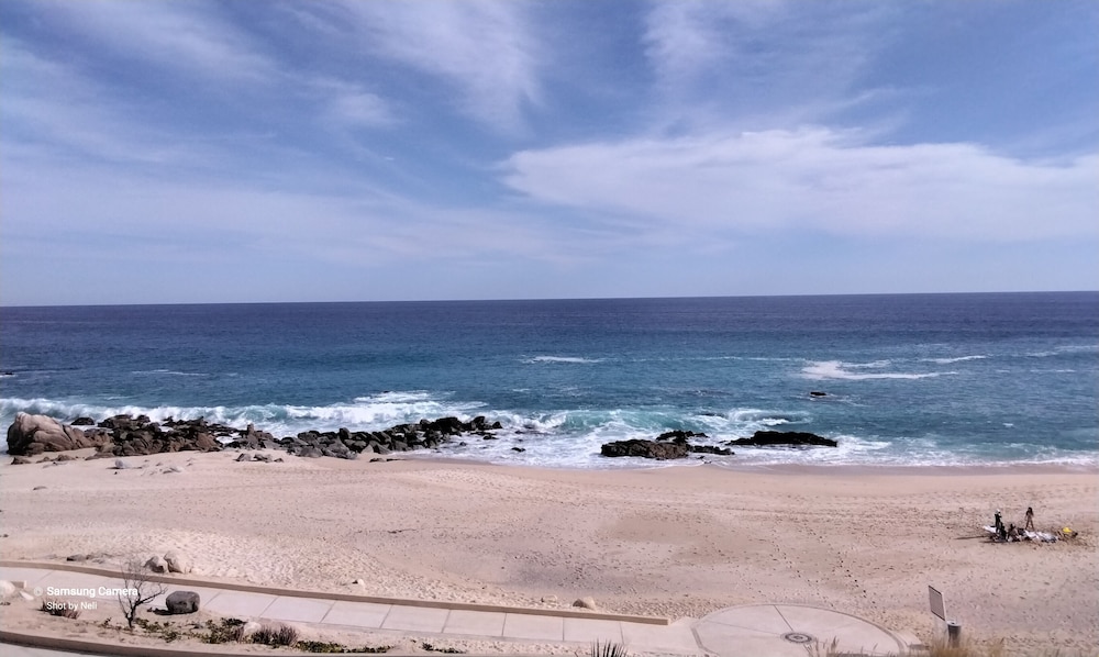 Ocean view beach suite