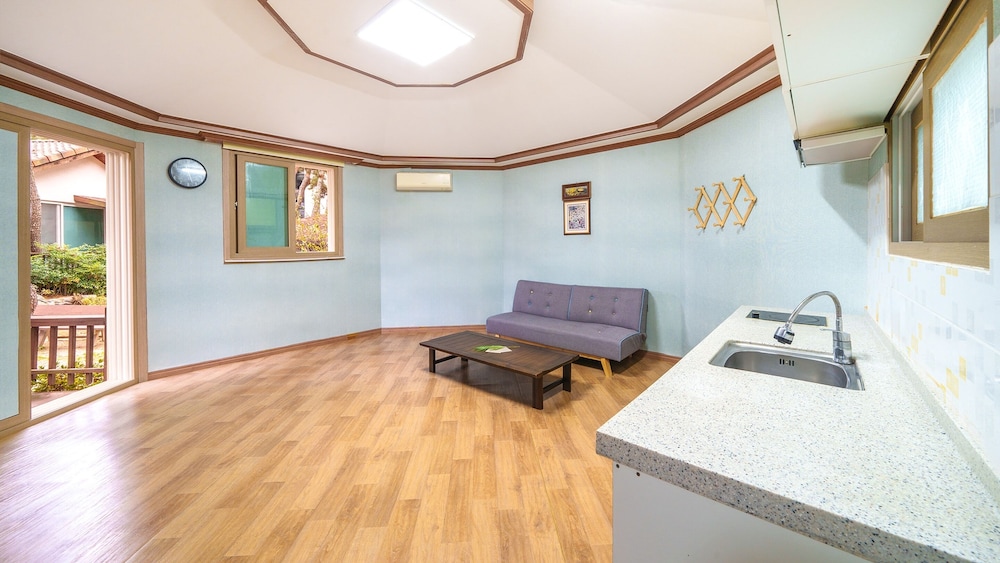 Gyeongju Clearmorning Petfriendlypension