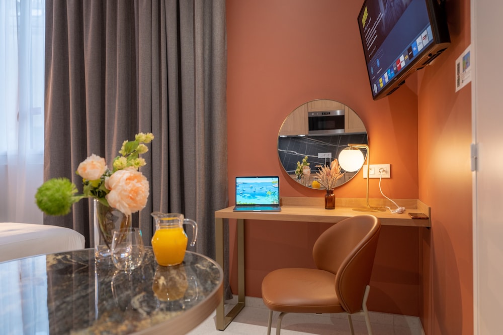 hotel room