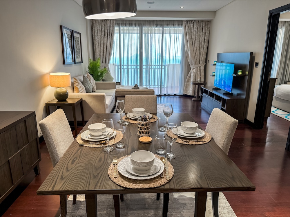 Resort Apartments - Royal Amwaj North