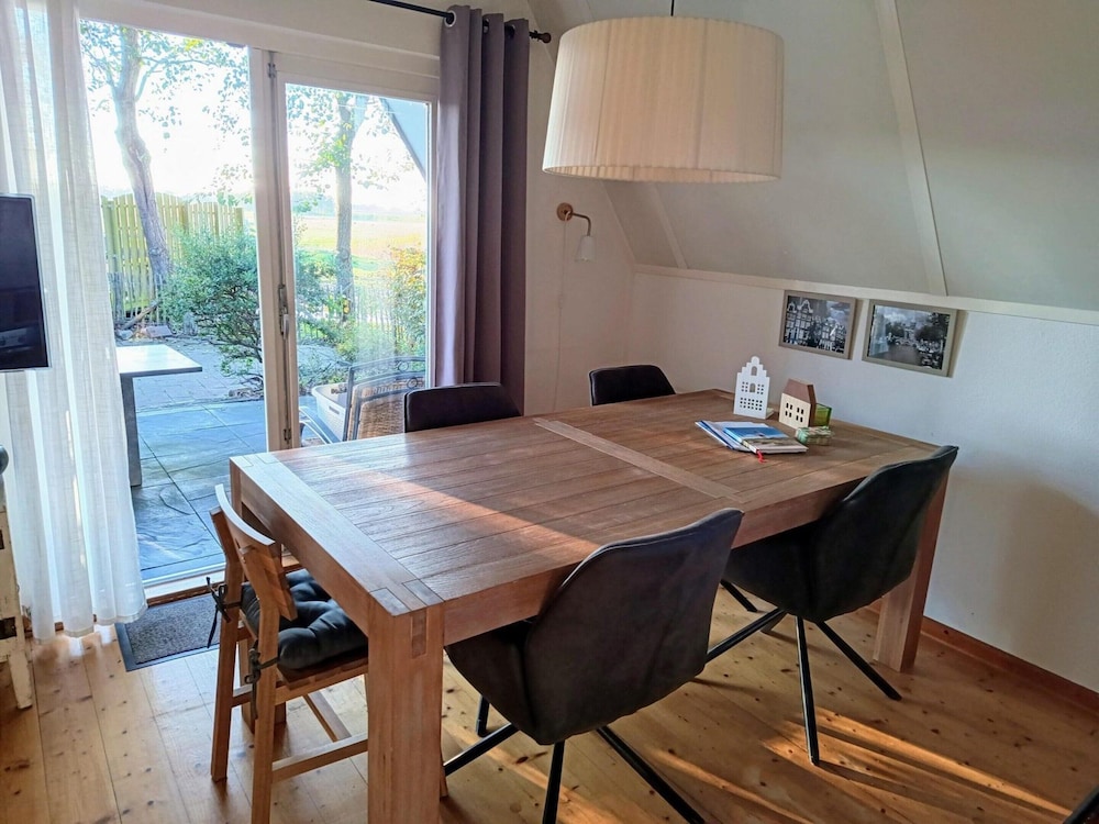 Cozy Holiday Home in Sint Maartenszee