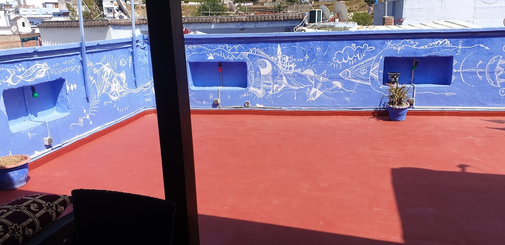 aline hostel