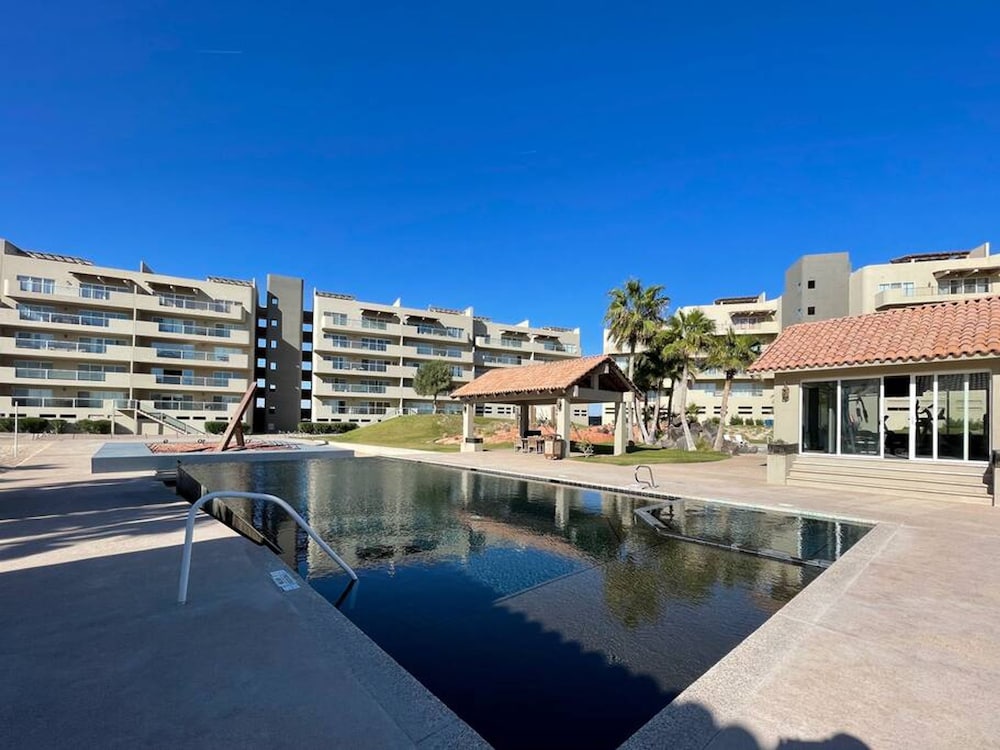 Glamorous Fully Equipped Condo With Amazing Sunset